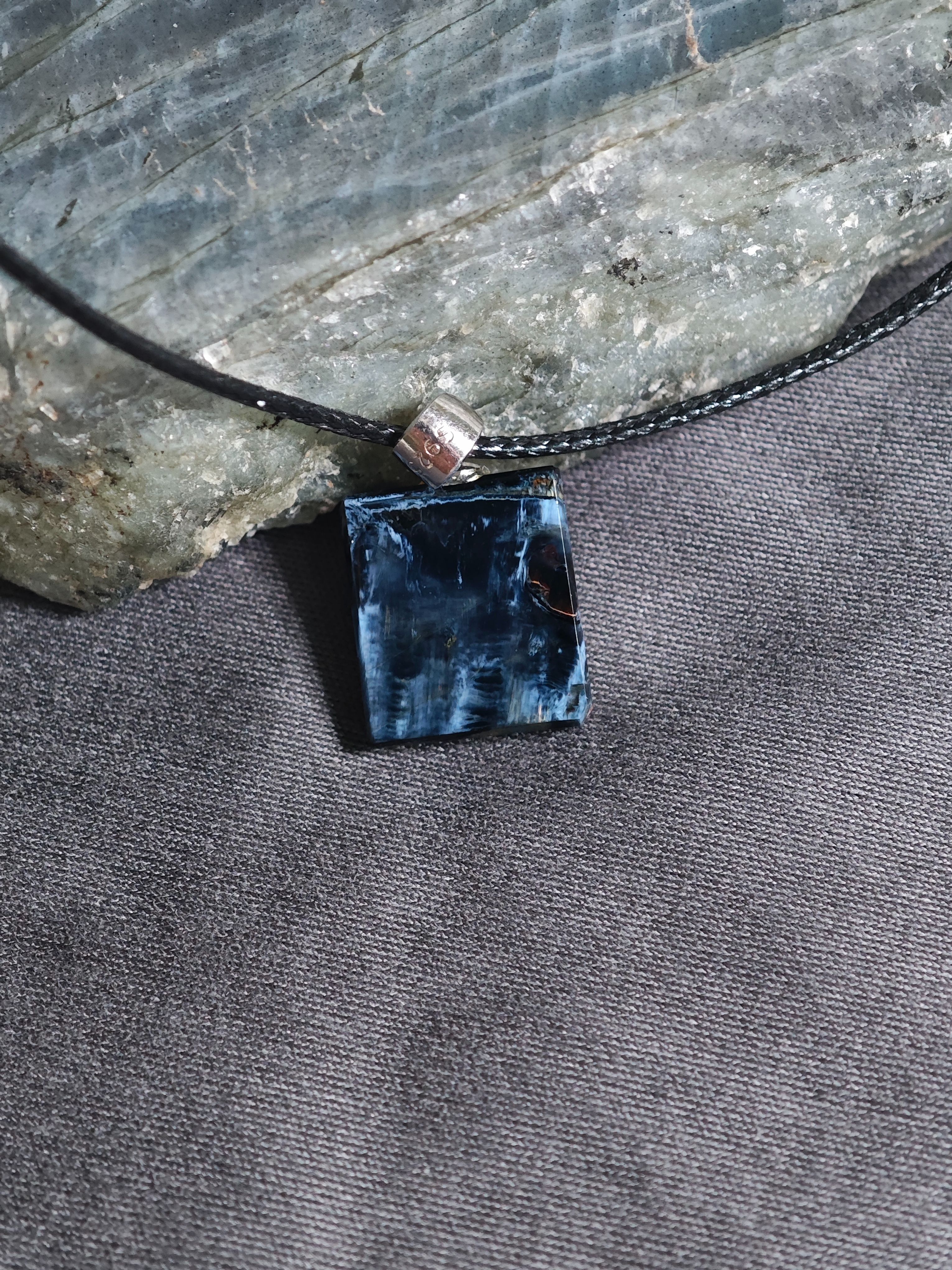 藍彼得方塊吊墜