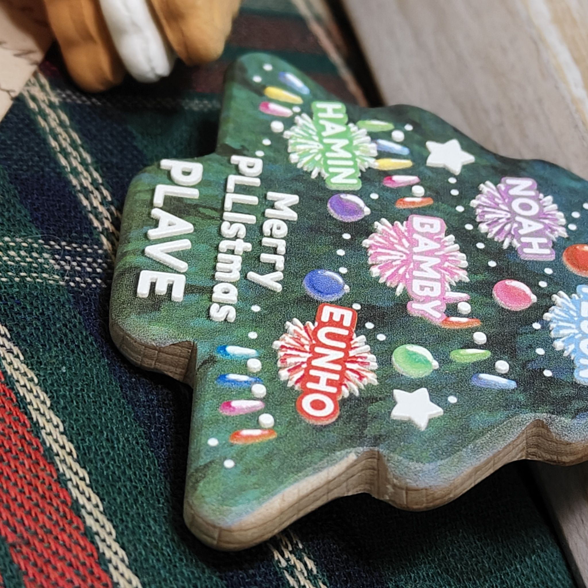 PLAVE-聖誕樹造型木片