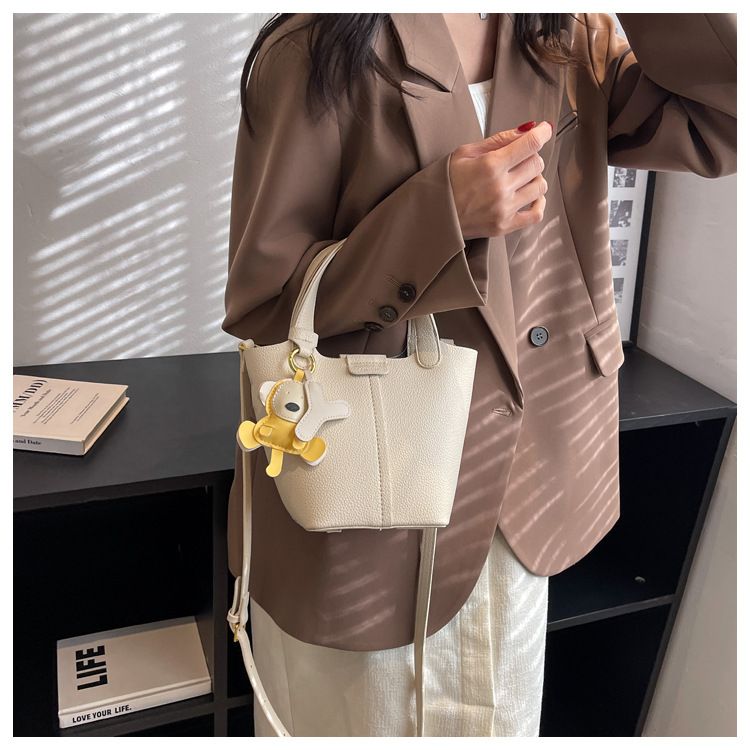 Autun | 「預購」B-11 韓系 荔枝紋 水桶包