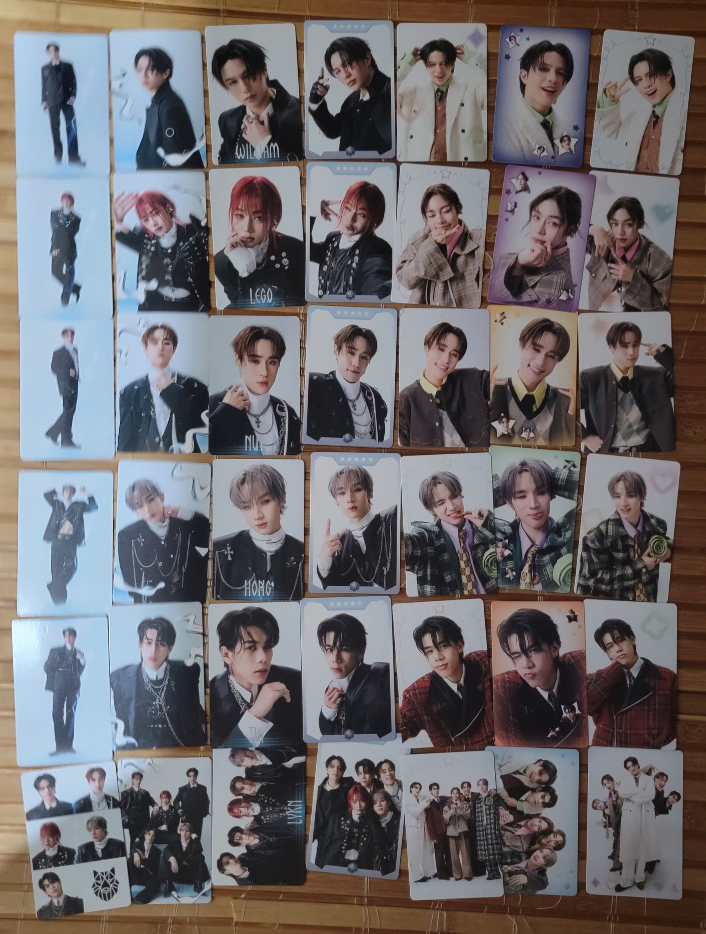 LYKN COLLECTIBLE RANDOM CARD