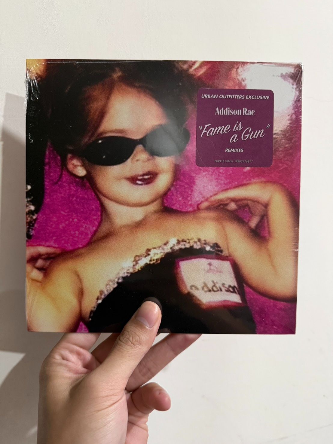 Addison Rae - Fame Is A Gun （UO 7吋膠）