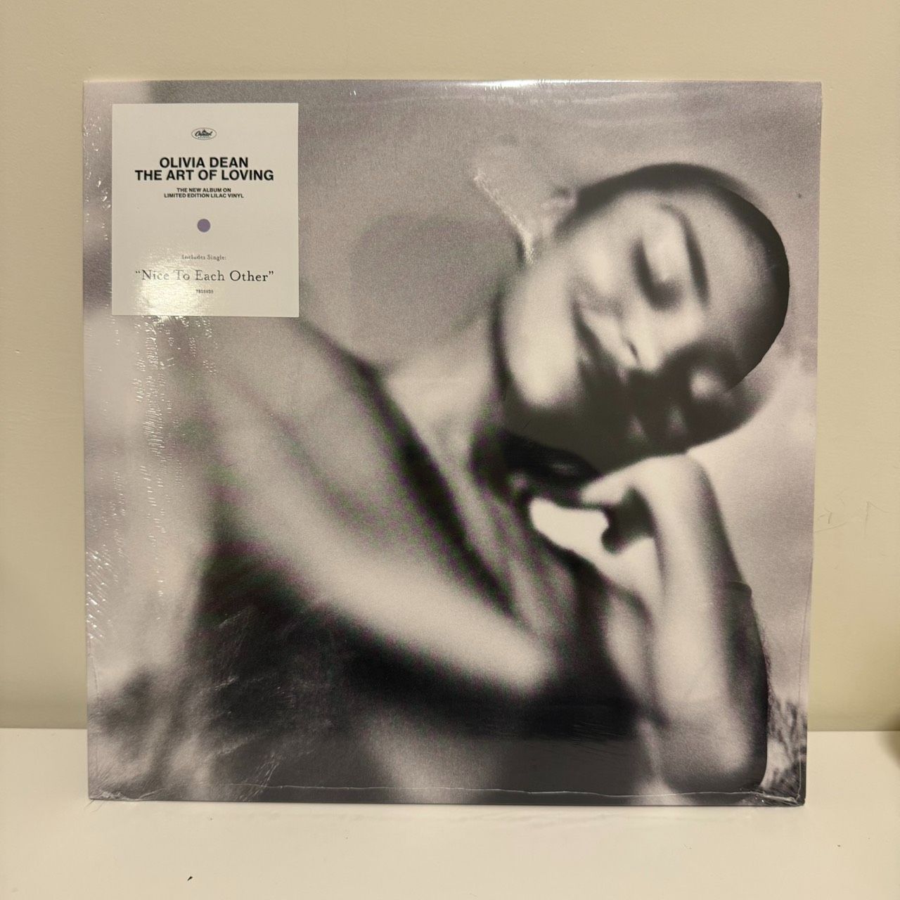 Olivia Dean - The Art Of Loving 紫膠