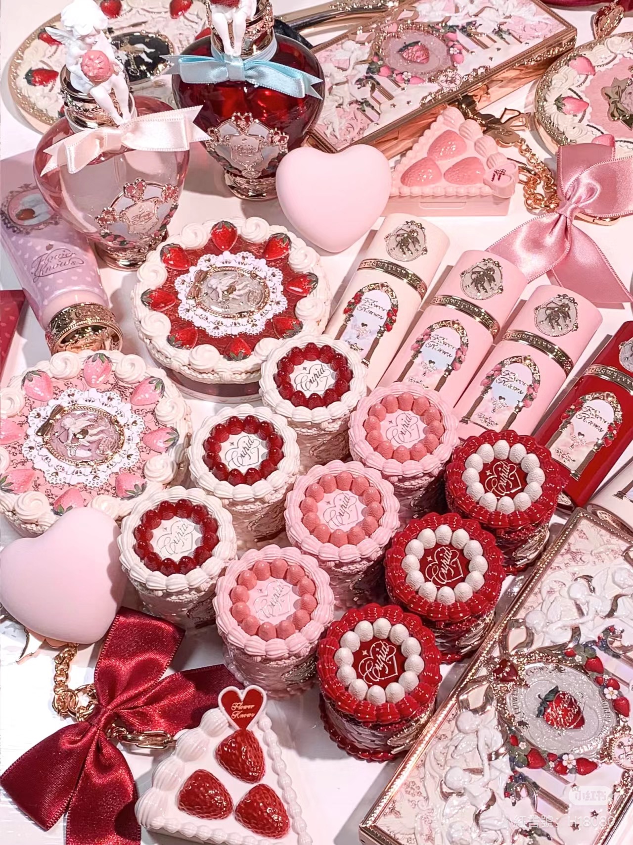 花知曉草莓丘比特