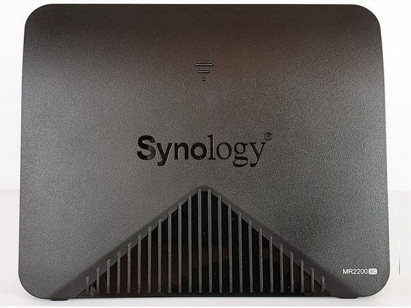 SYNOLOGY MR2200ac（含變壓器，無盒無其他配件）
