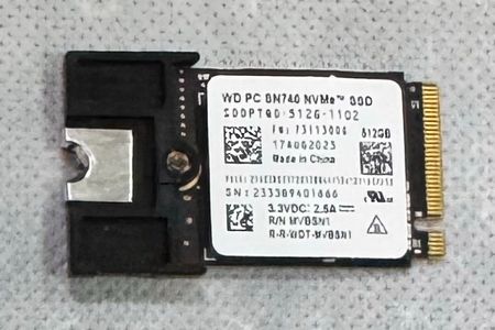 WD SN5005 512G 短的