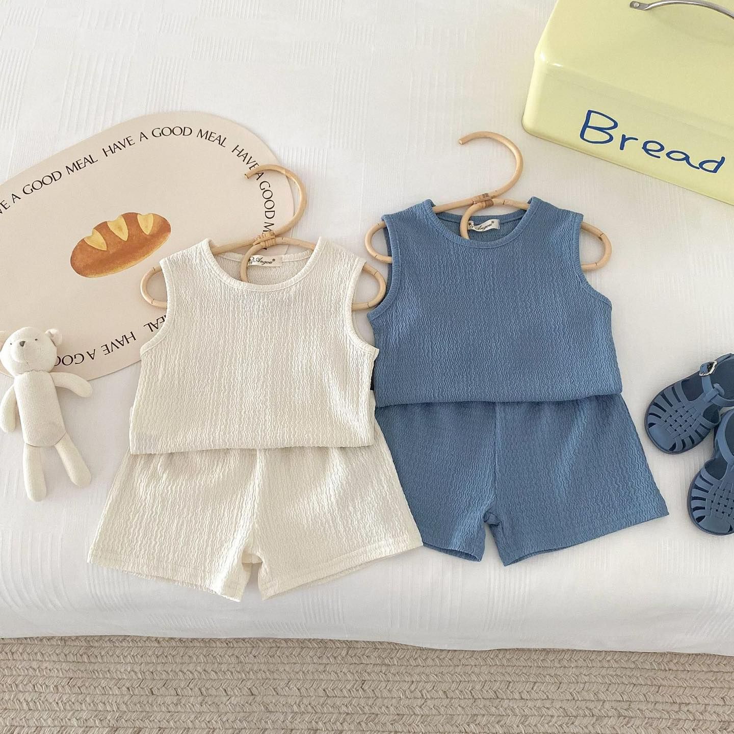 Angou 薄棉百搭褶皺背心短褲套裝 2色