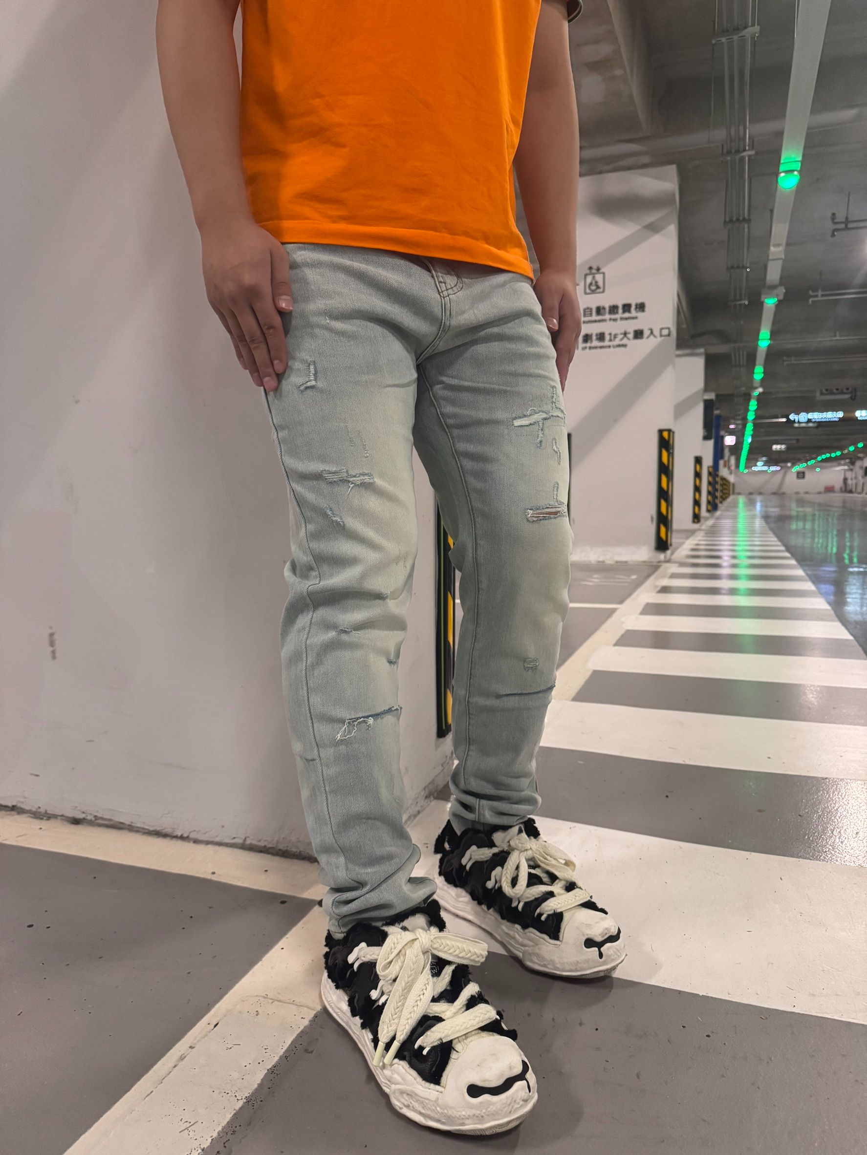 Luu Quiet LJ021淺色刀割刷破牛仔褲