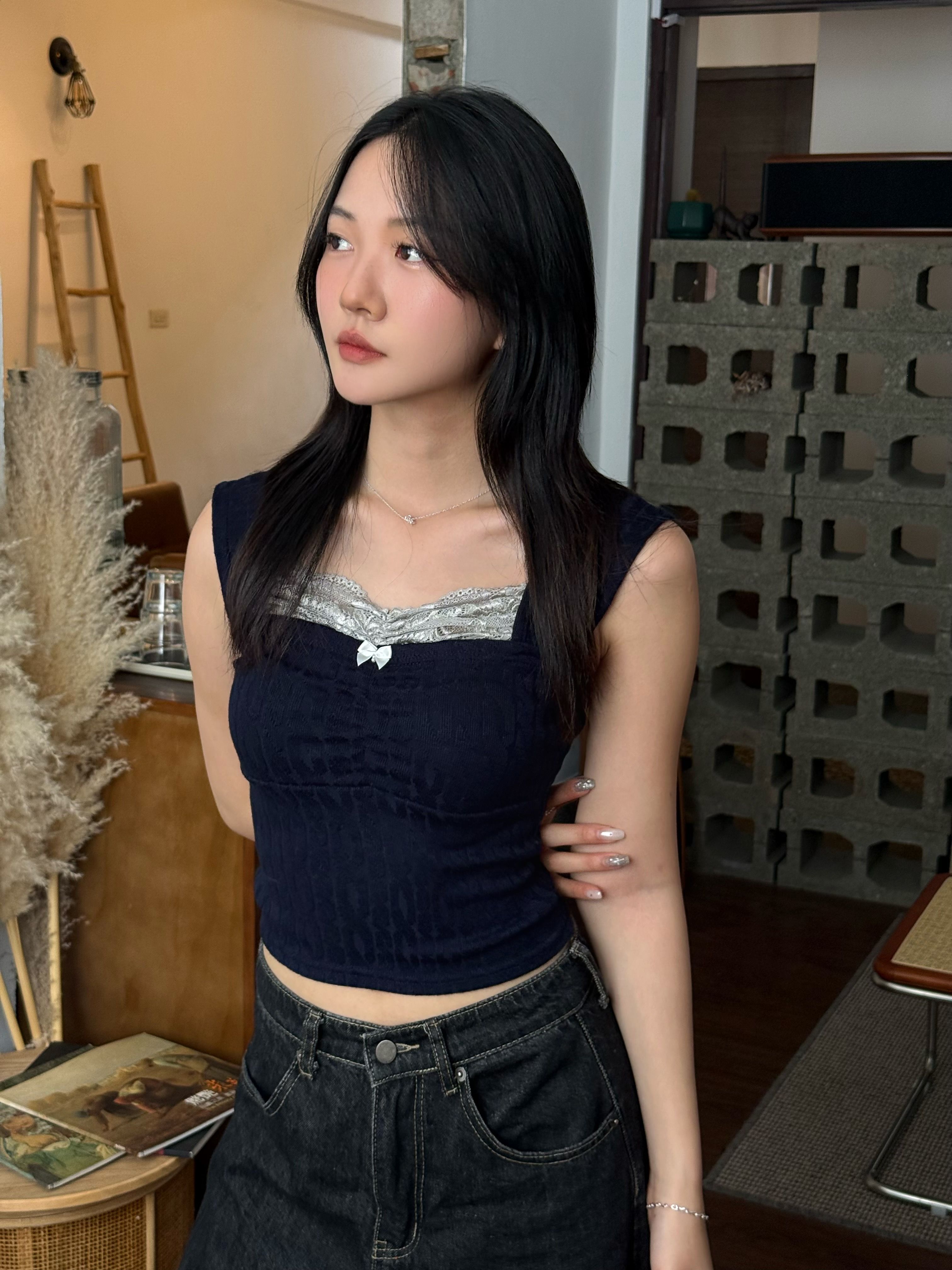 寬肩蕾絲背心 二色