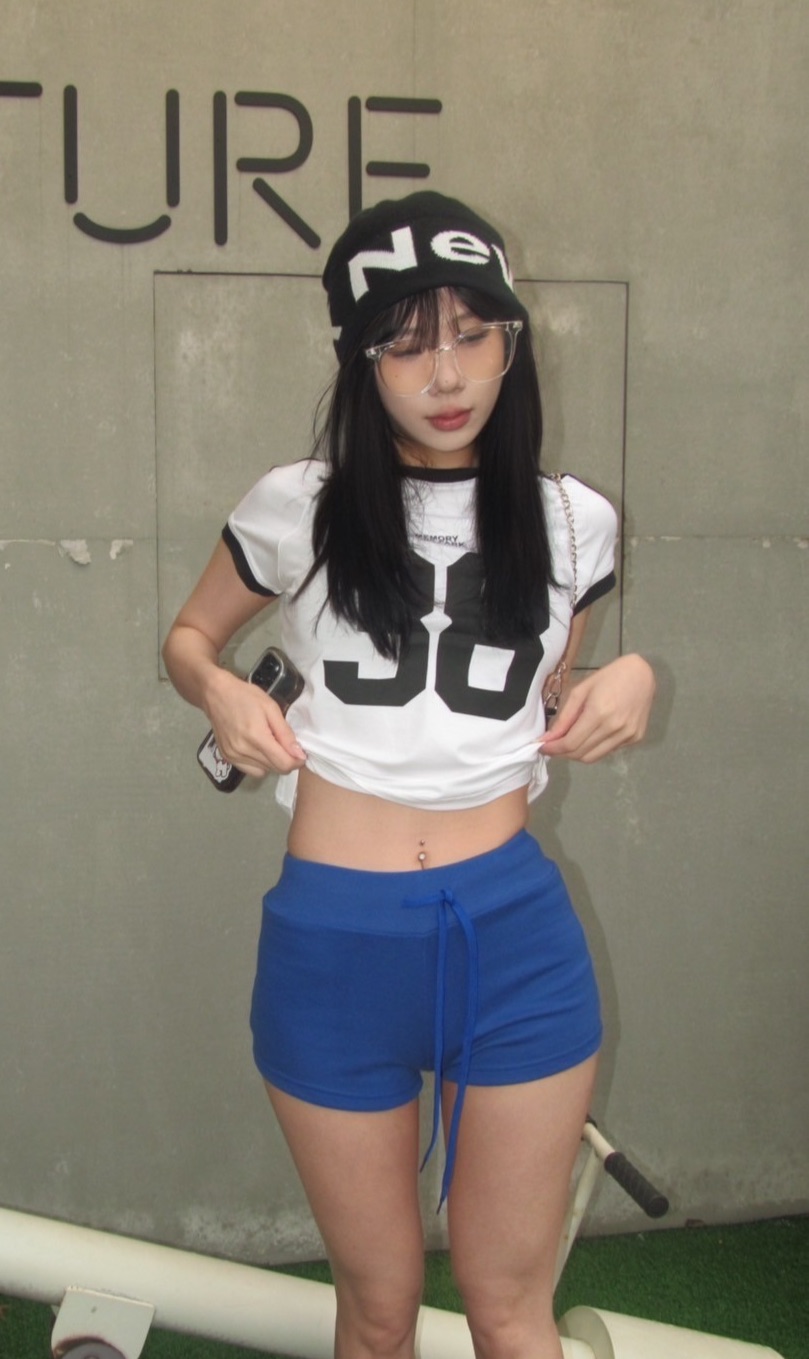女裝❤️K502093韓國38彈性球衣短踢