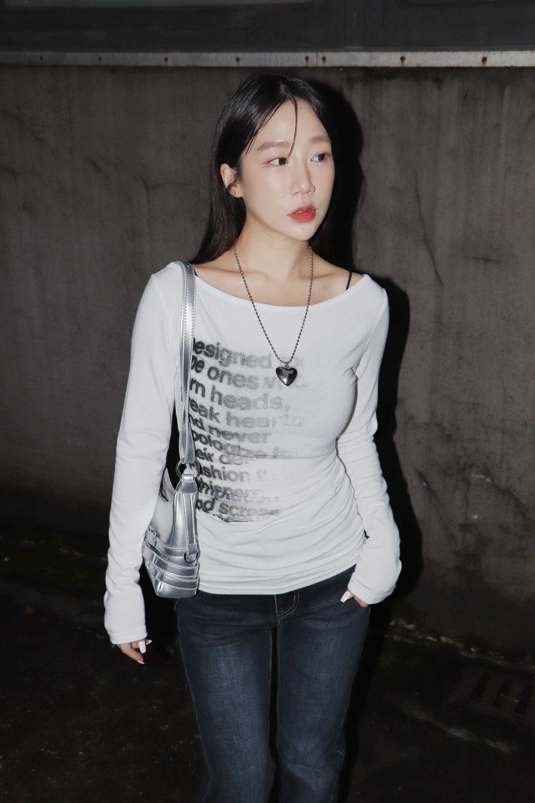 K601191韓國英字斜肩薄長袖（現貨+預購）