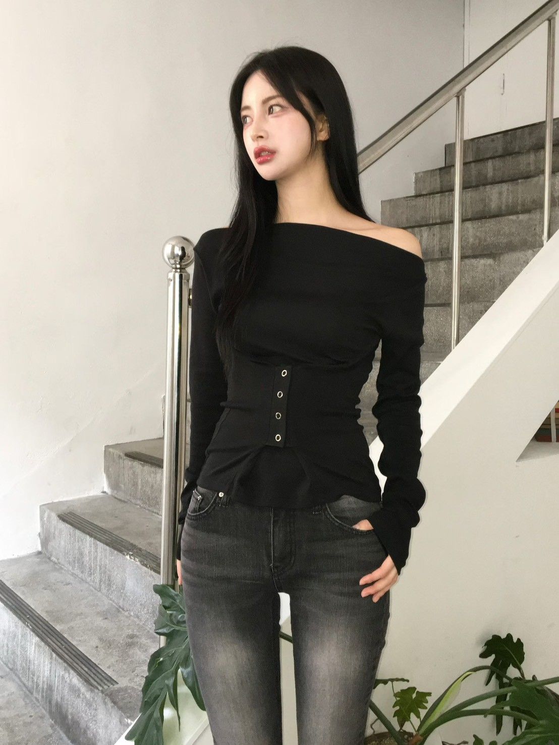 K630909韓國四釦馬甲設計一字領