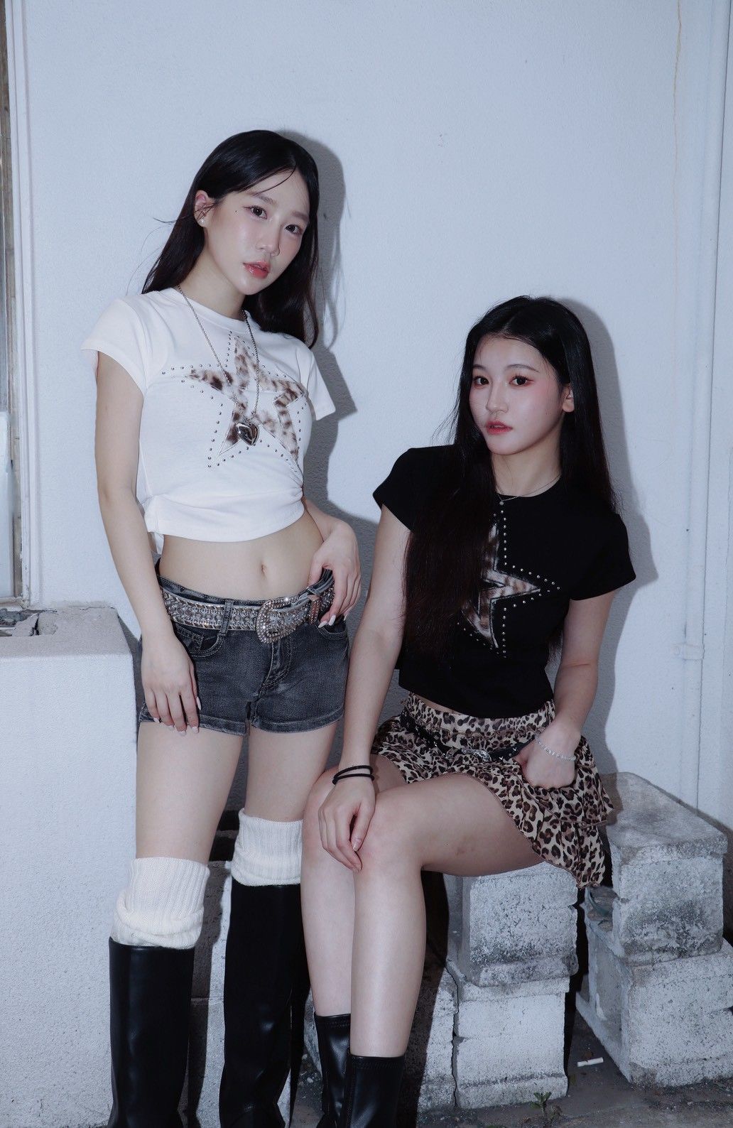 A752701燙鑽星星豹紋拼接短袖（現貨）