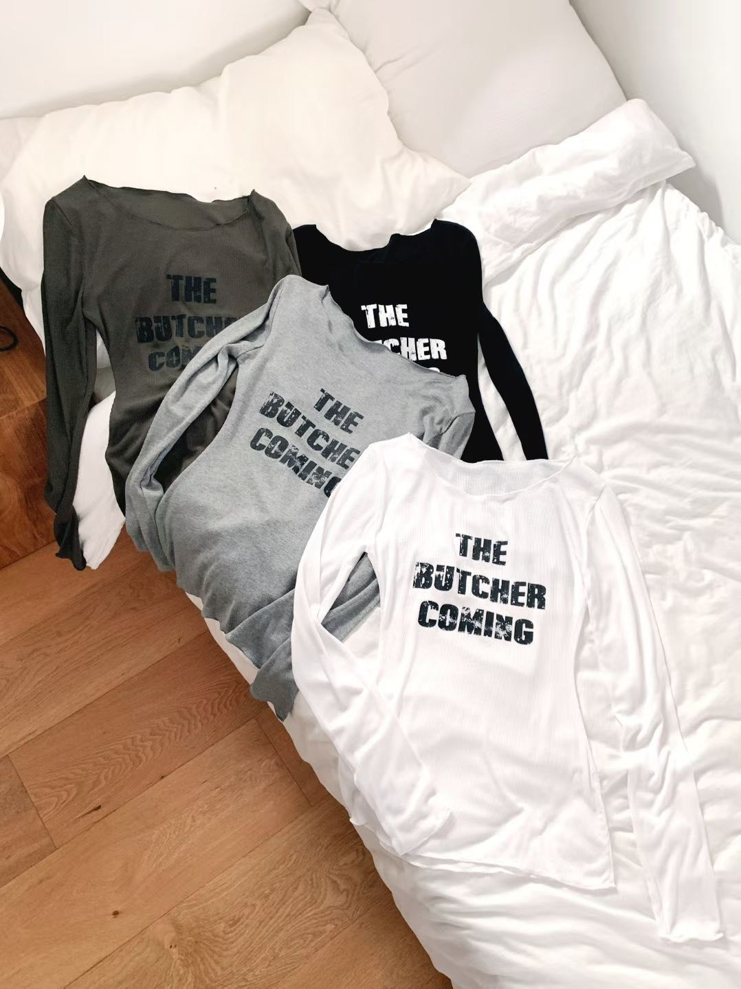 K632702韓國THE薄款文字上衣（現貨+預購）