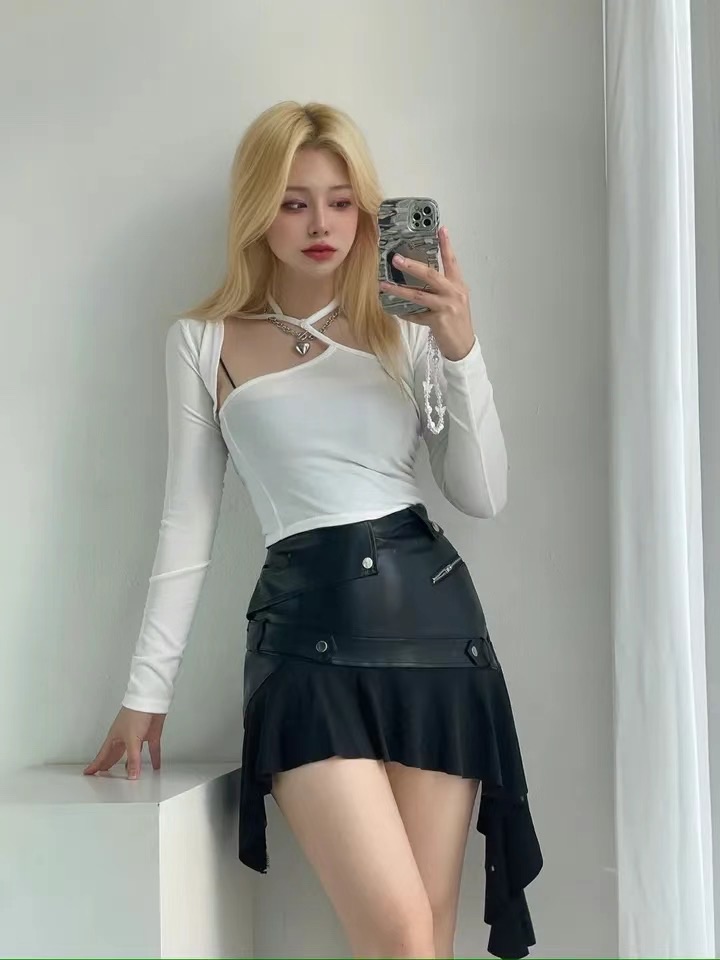 🏷ʏᴜɴᴀ’s ·韓國代購🇰🇷超辣不規則繞脖長袖上衣 3colors