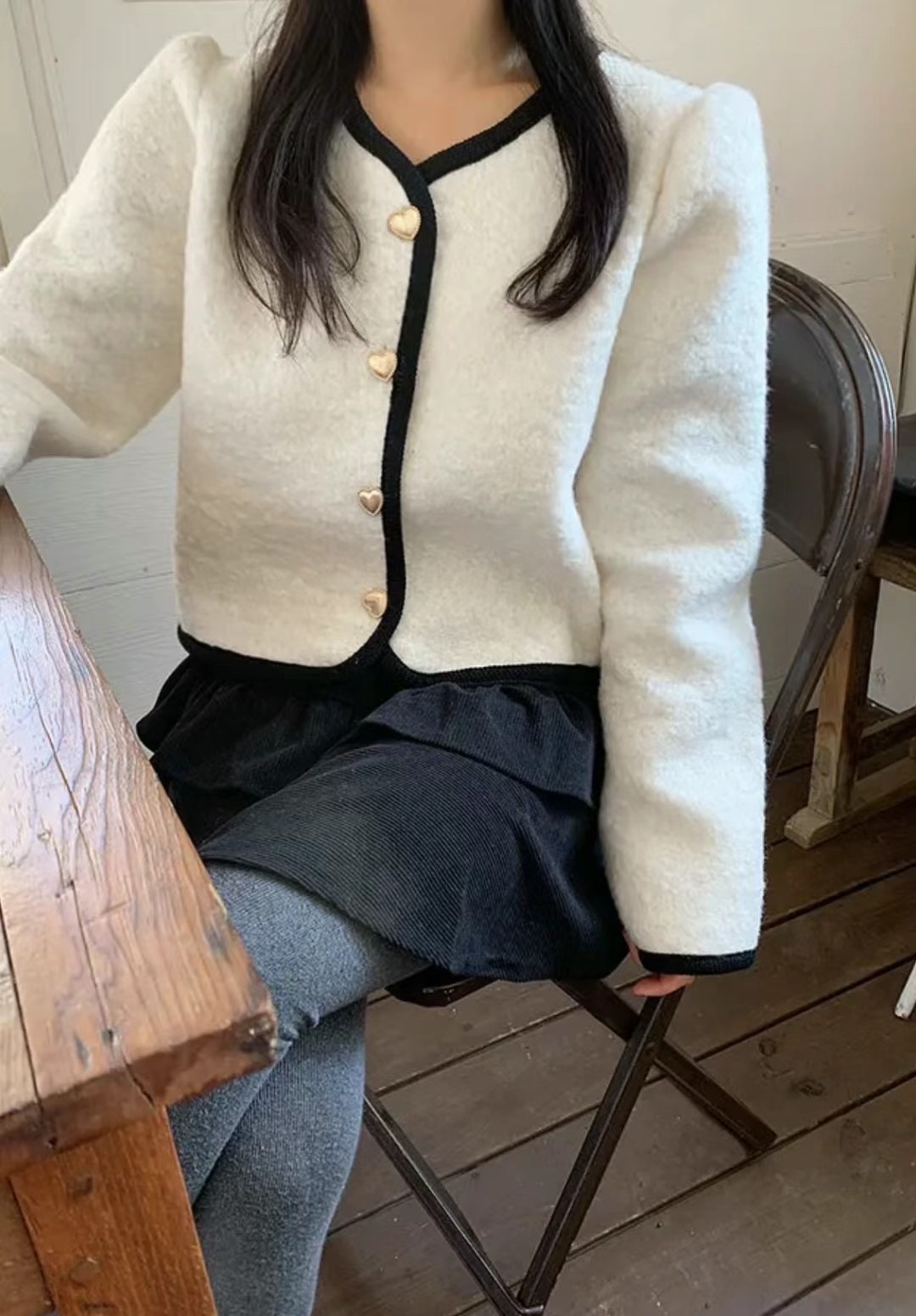 ￼🏷ʏᴜɴᴀ’s ·正韓代購🇰🇷韓系愛心金釦撞色毛毛長袖上衣 3colors