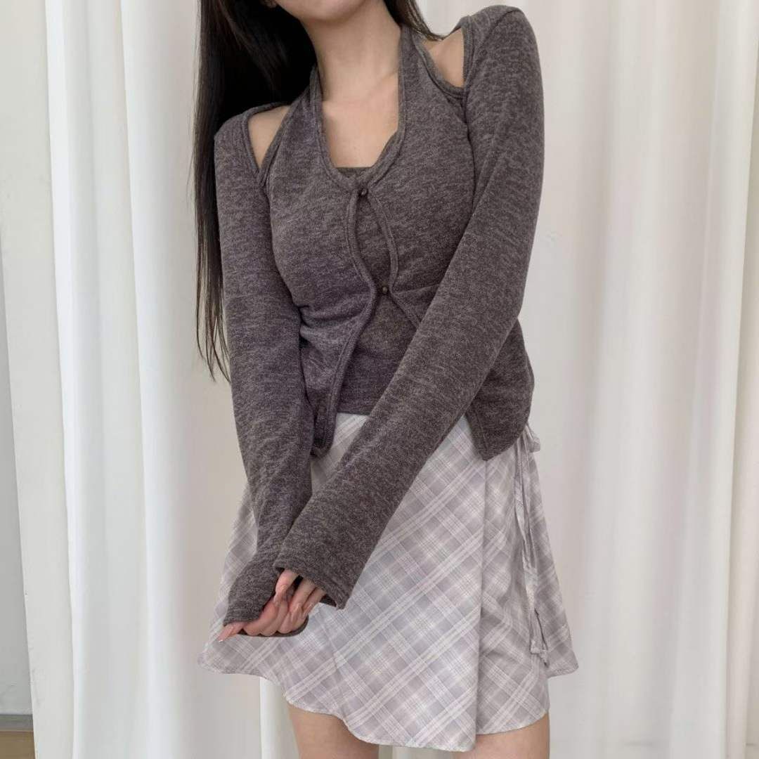 現貨+預購ෆ🏷ʏᴜɴᴀ’s ·正韓代購🇰🇷柔霧交錯🌫️繞脖露肩長袖上衣