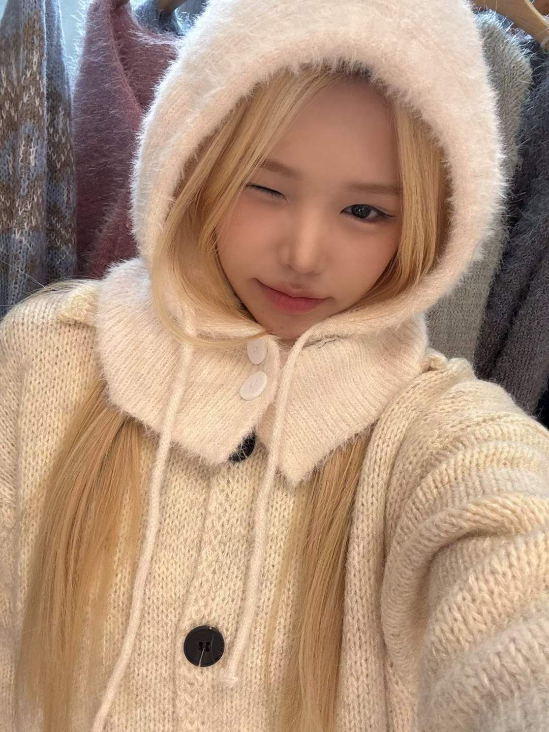 🏷ʏᴜɴᴀ’s ·正韓代購🇰🇷毛絨絨針織暖耳帽