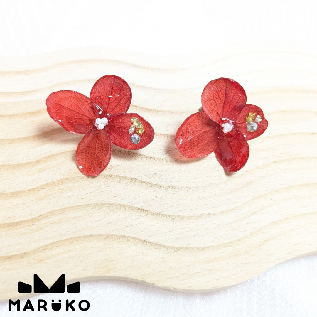 【訂製】酒紅繡球花耳環 | 一對 | 耳針 | 耳夾 | 訂製 【MARUKO丸玩手作】