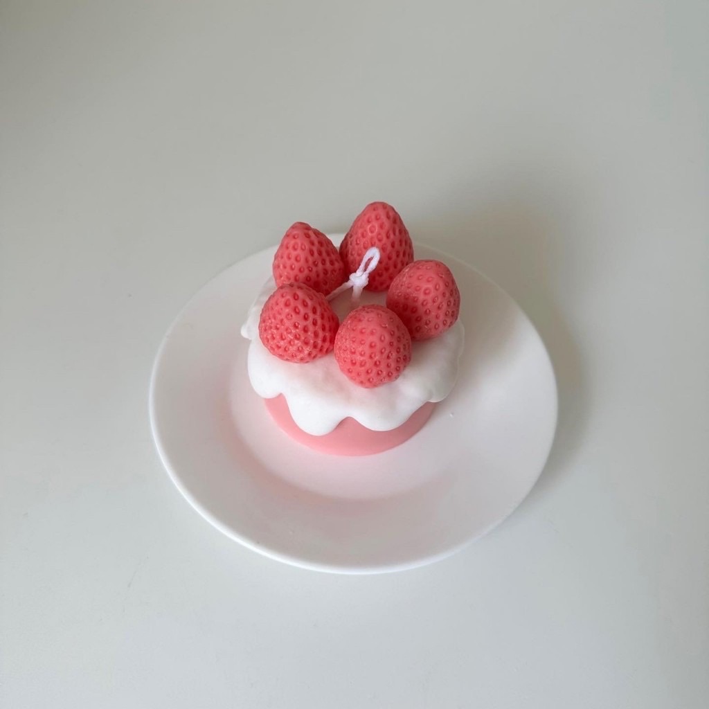 jz_candle｜草莓蛋糕造型蠟燭🍓