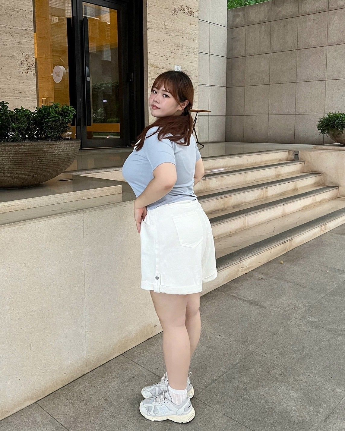 ♥反摺側壓釦牛仔短褲♥原價690