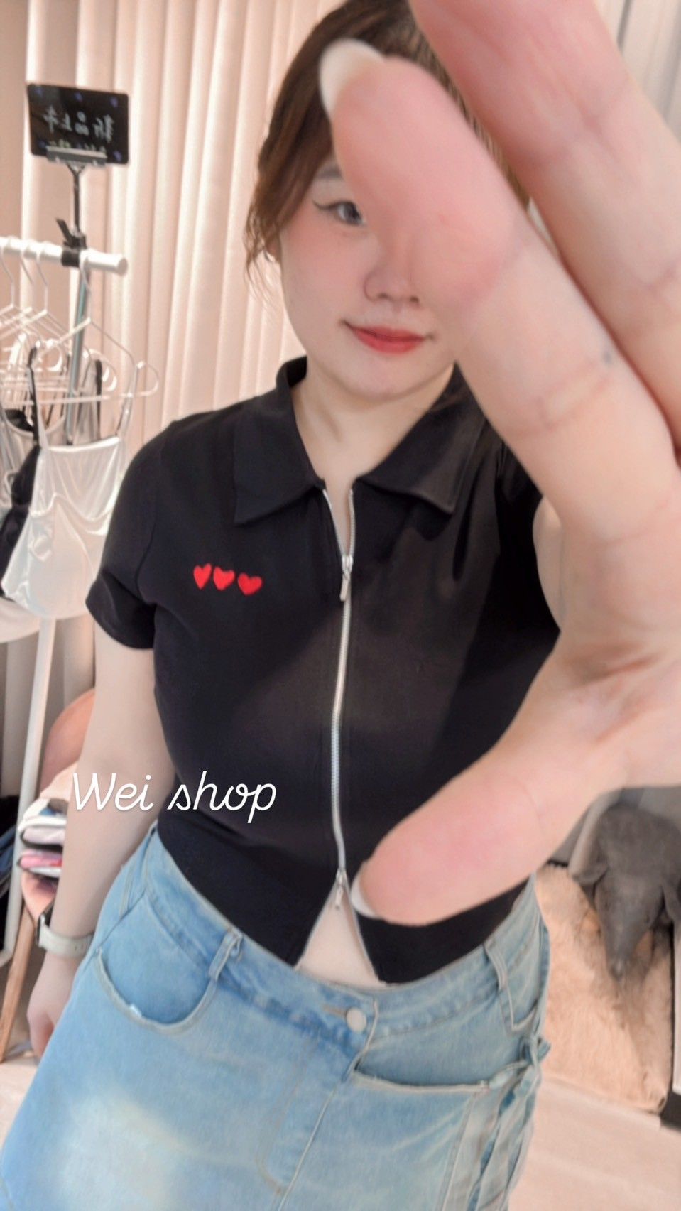 ♥3個愛心刺繡拉鍊POLO上衣♥原價650