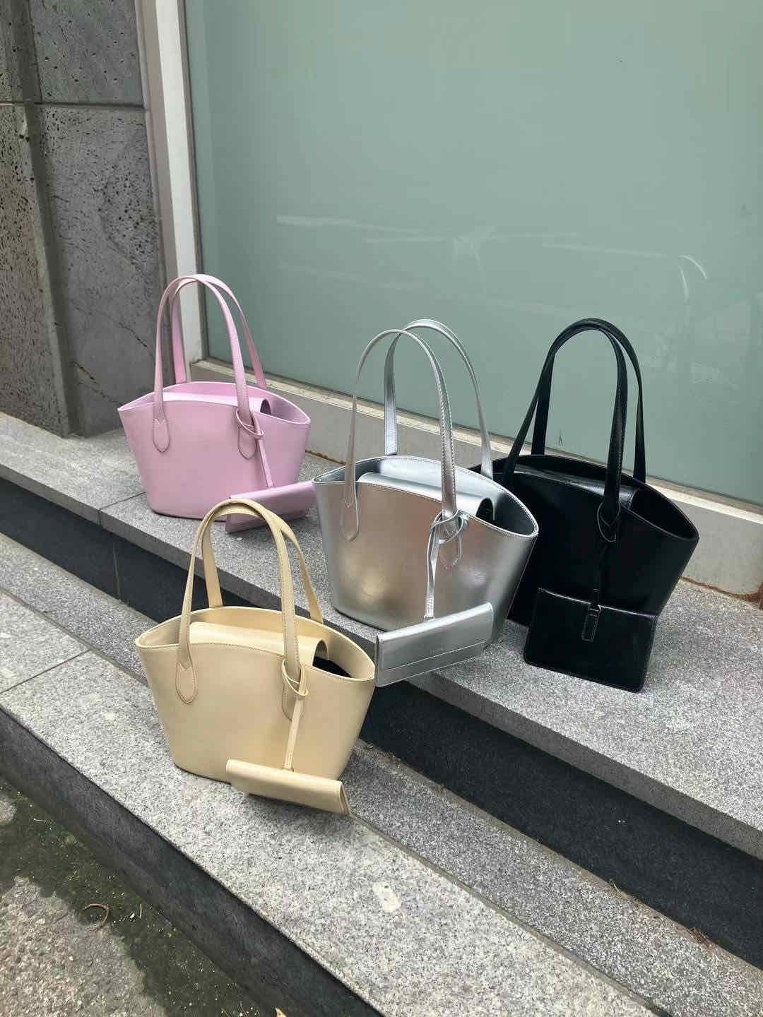 B02 1+1牛皮手提包