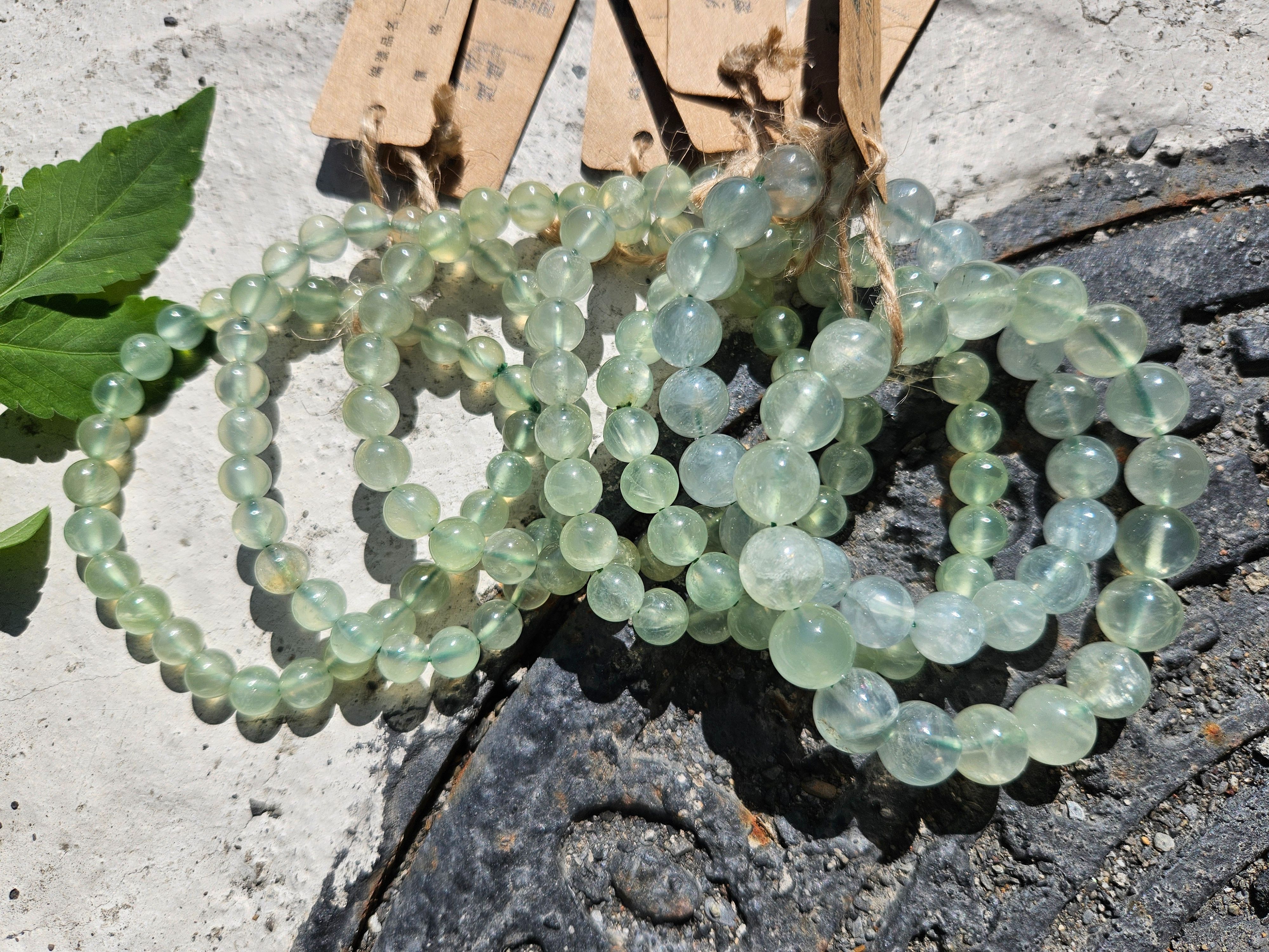 葡萄石（Prehnite）