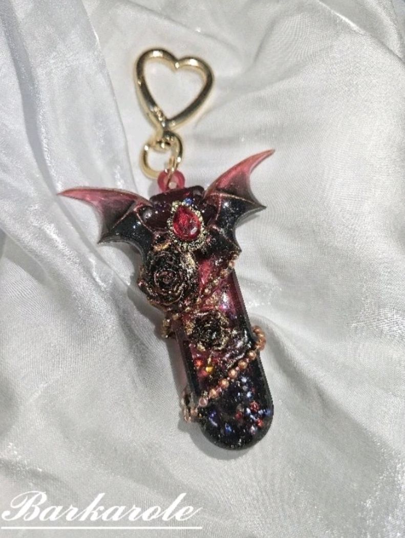 〔Barkarole🥀〕現作 〔腥紅盛宴🍷〕 流沙 手工滴膠吊飾 ｜送禮、收藏、生日禮物、情人節禮物