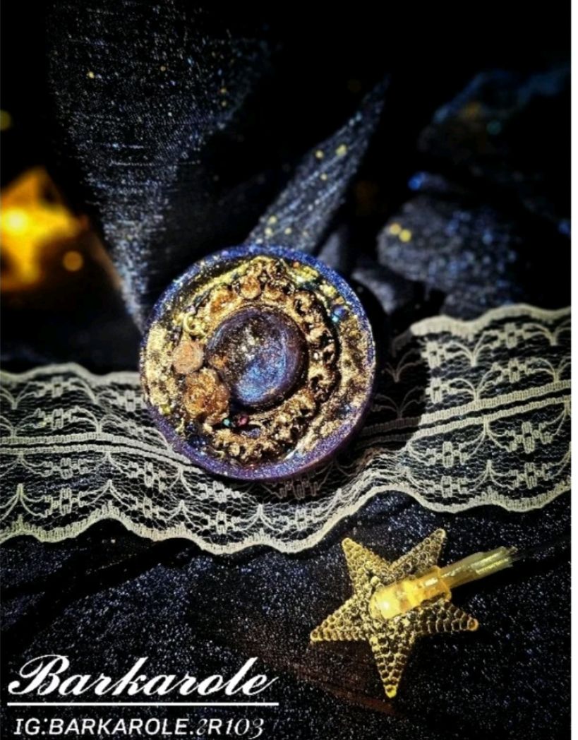 〔Barkarole🥀〕預購 [月深星眠-幻化凝空]  手工滴膠流沙吊飾  ｜收藏、送禮