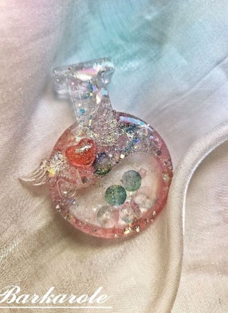 〔Barkarole🥀〕可客製化〔繽紛魔法瓶🫧〕 流沙 手工滴膠吊飾 ｜送禮、收藏、生日禮物、情人節禮物