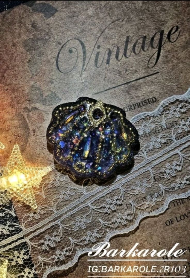 〔Barkarole🥀〕預購 [月深星眠系列-星貝夢]手工滴膠流沙吊飾  ｜收藏、送禮