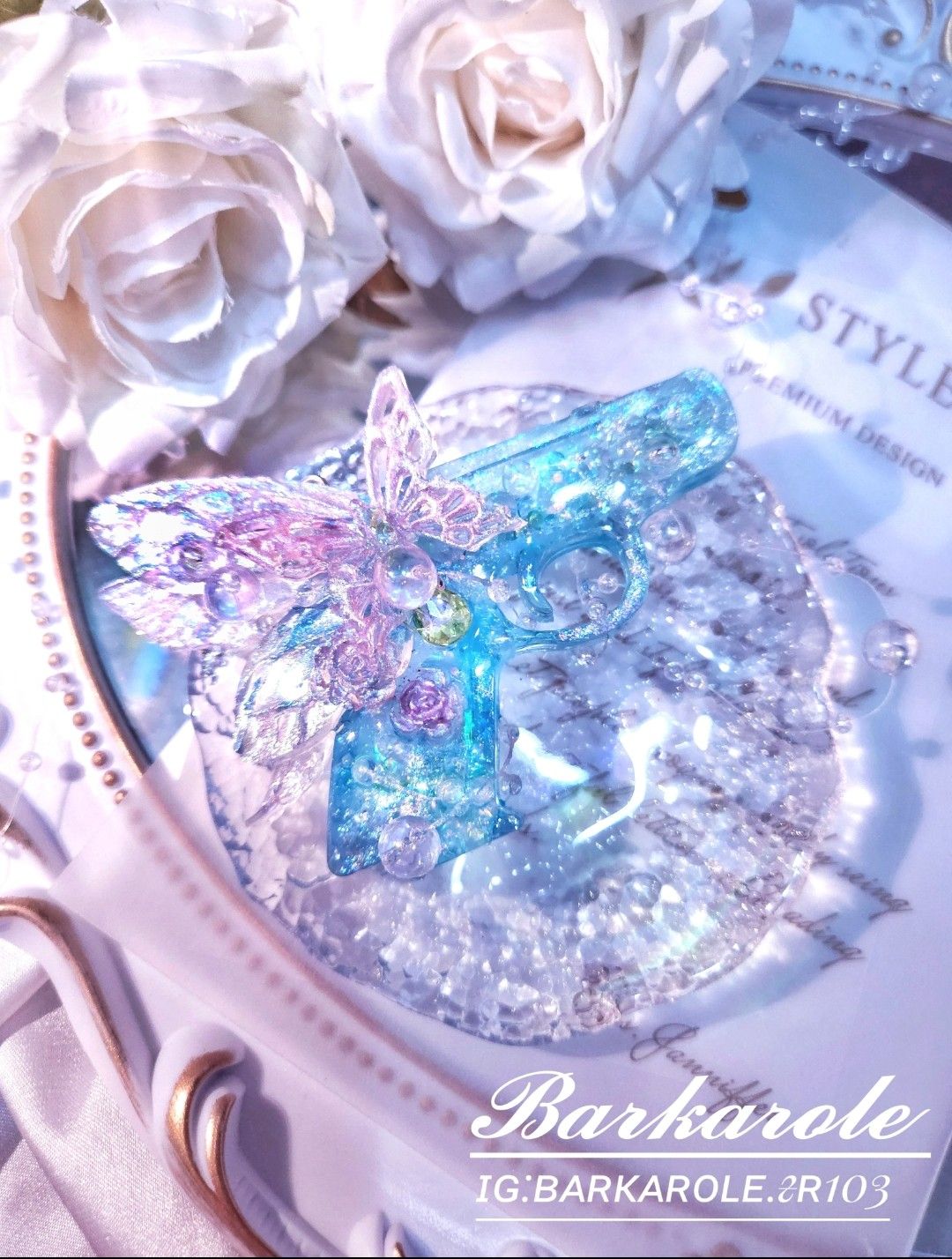〔Barkarole🥀〕預購 碧藍森林系列-璘光之銃🫧  手工滴膠流沙吊飾  ｜heart shaker、收藏、送禮