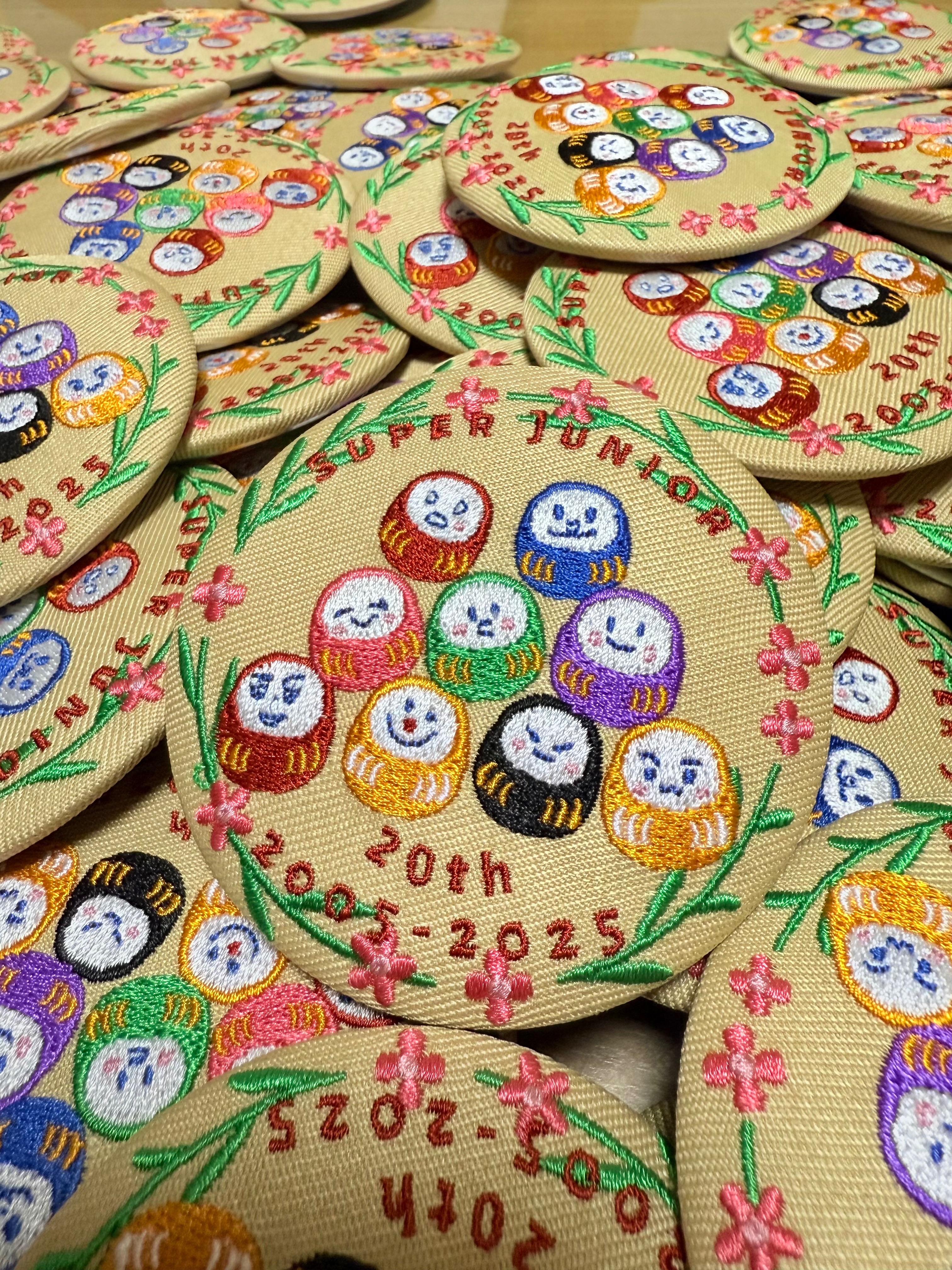 預購SUJU 20週年刺繡徽章第一彈