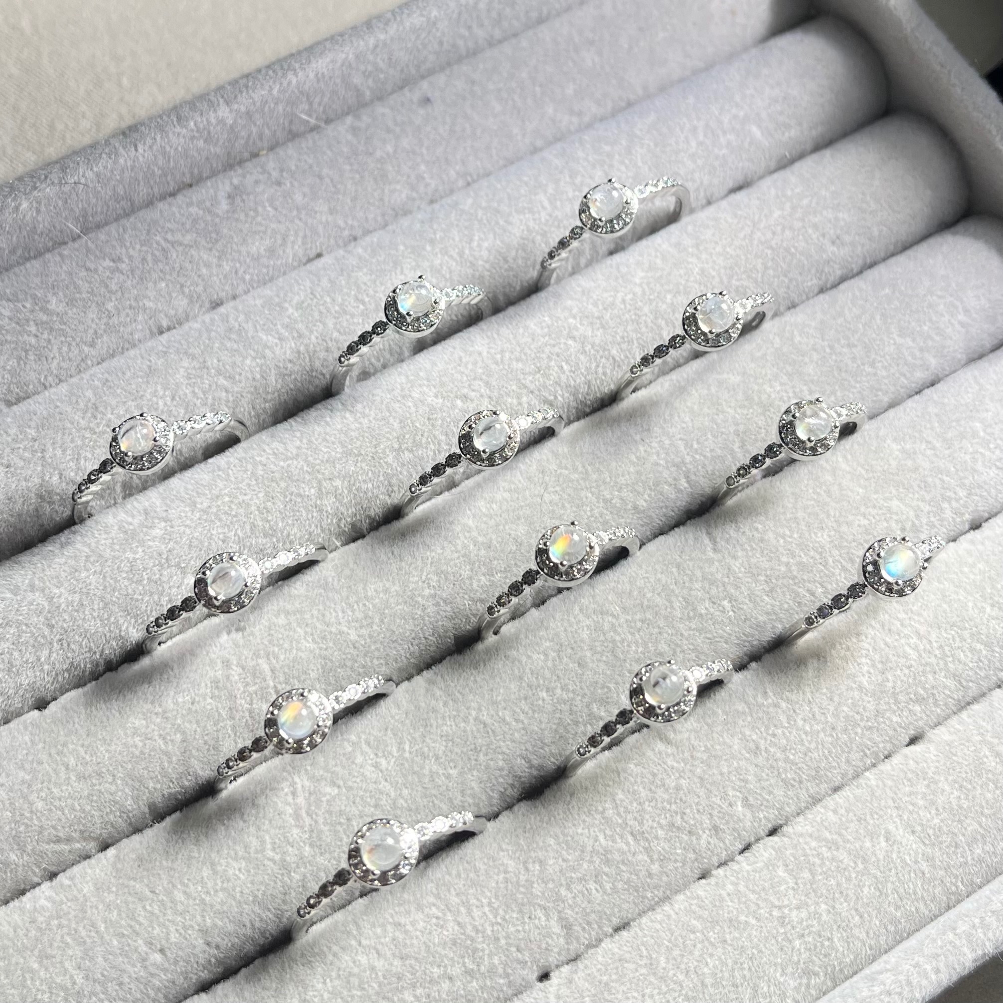 彩虹糖🌈輕奢馬島月光戒指💍