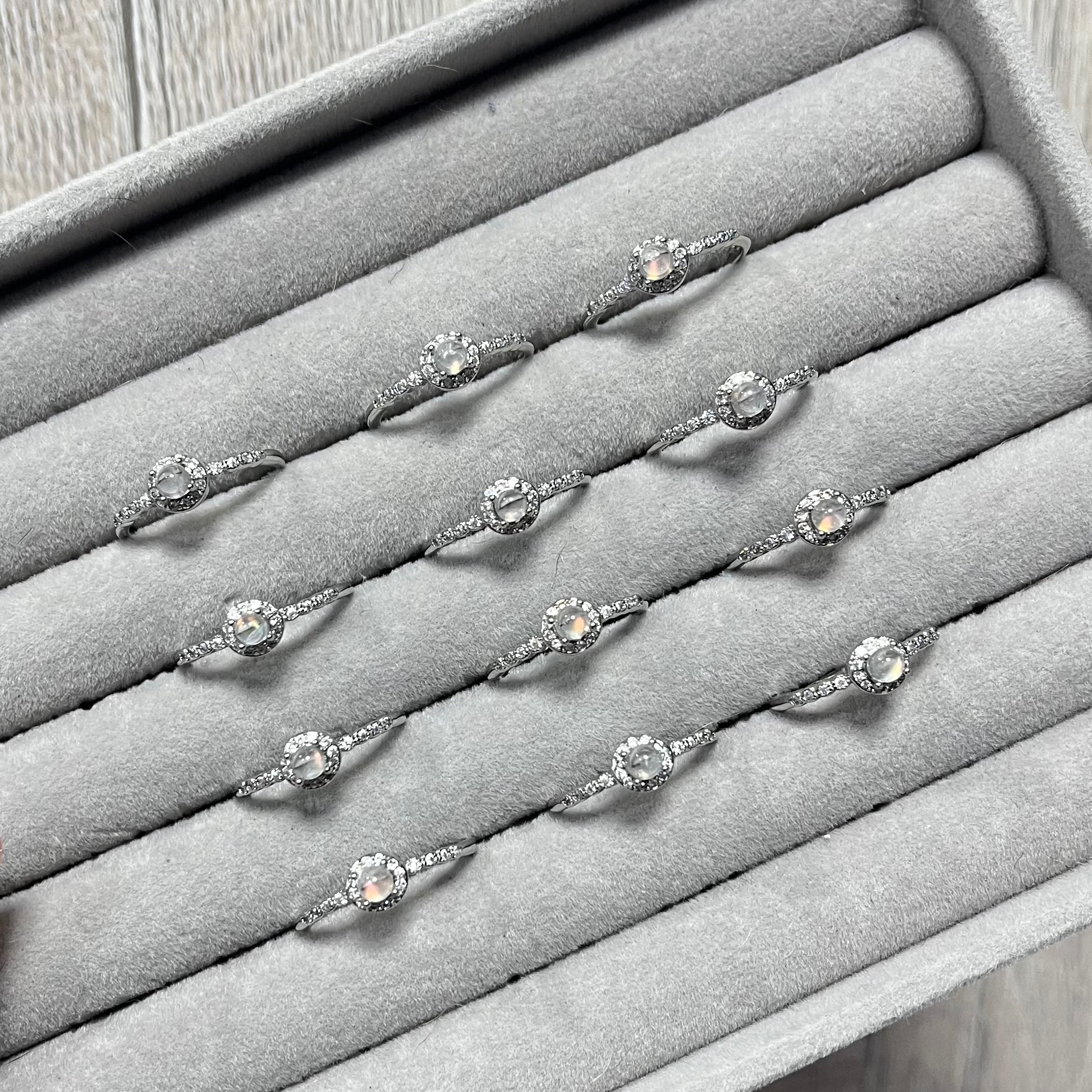 彩虹糖🌈輕奢馬島月光戒指💍