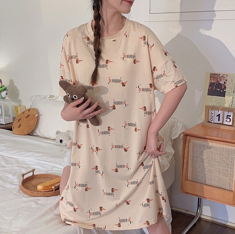 滿版臘腸狗勾睡衣裙