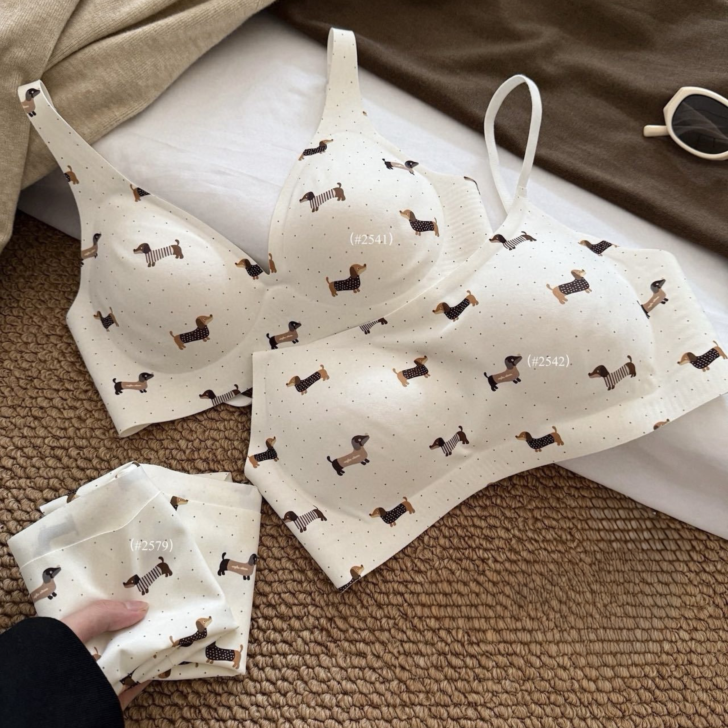 臘腸狗滿版內衣套裝