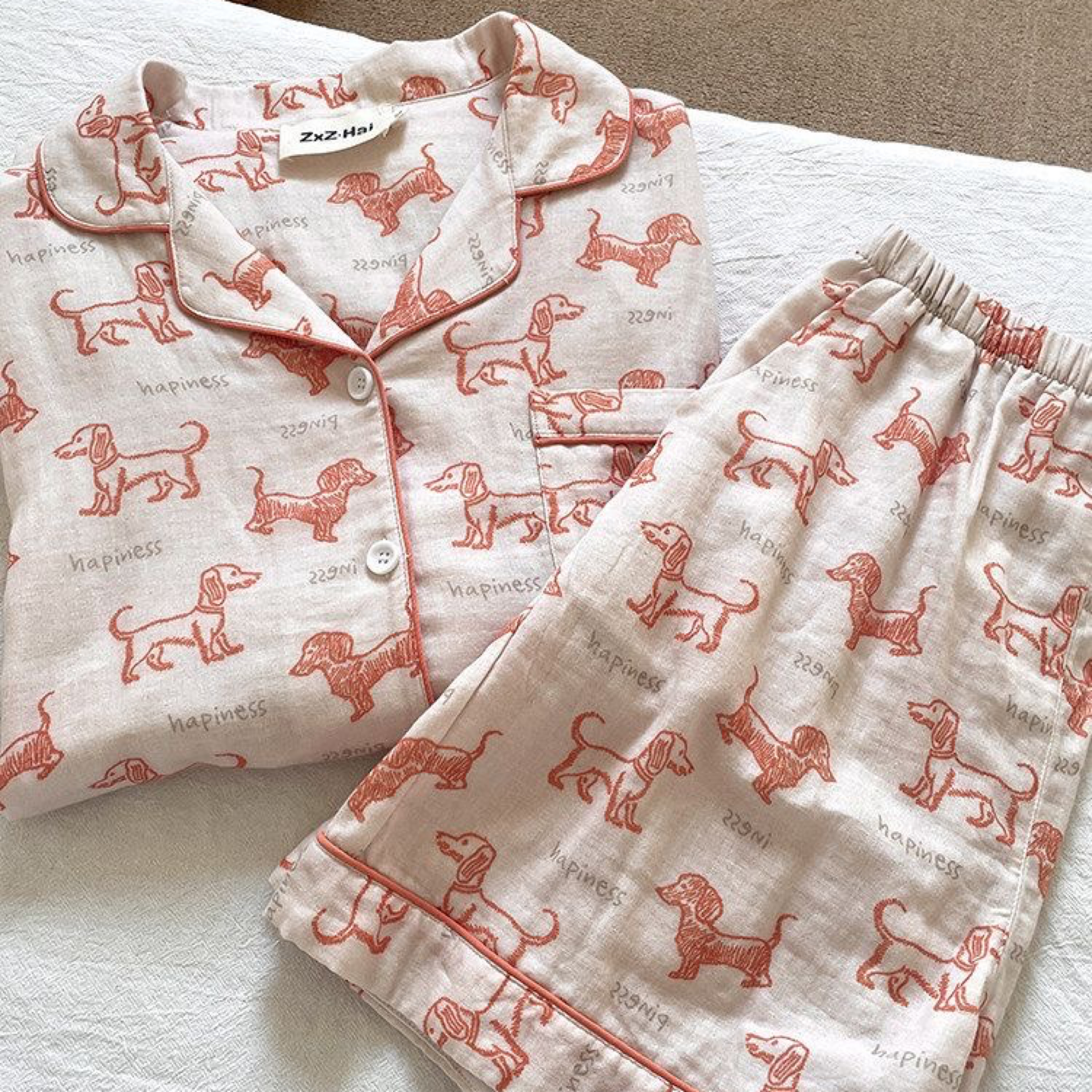可愛臘腸狗滿版睡衣套裝