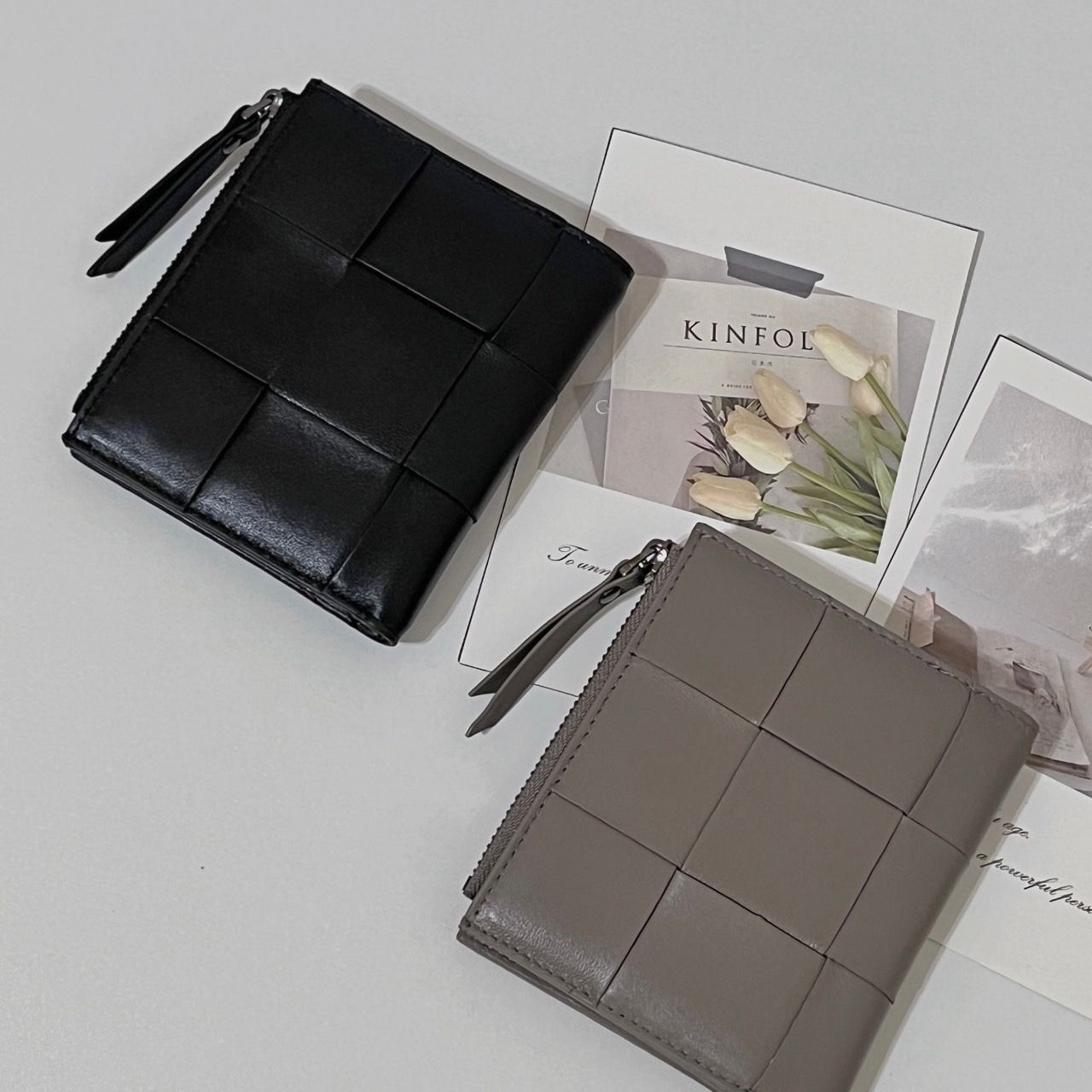 小包裡的皮夾✨小羊皮編織格短夾✨/加大零錢格/方便拿取/方格編織感/簡約質感/沈穩色系/短夾