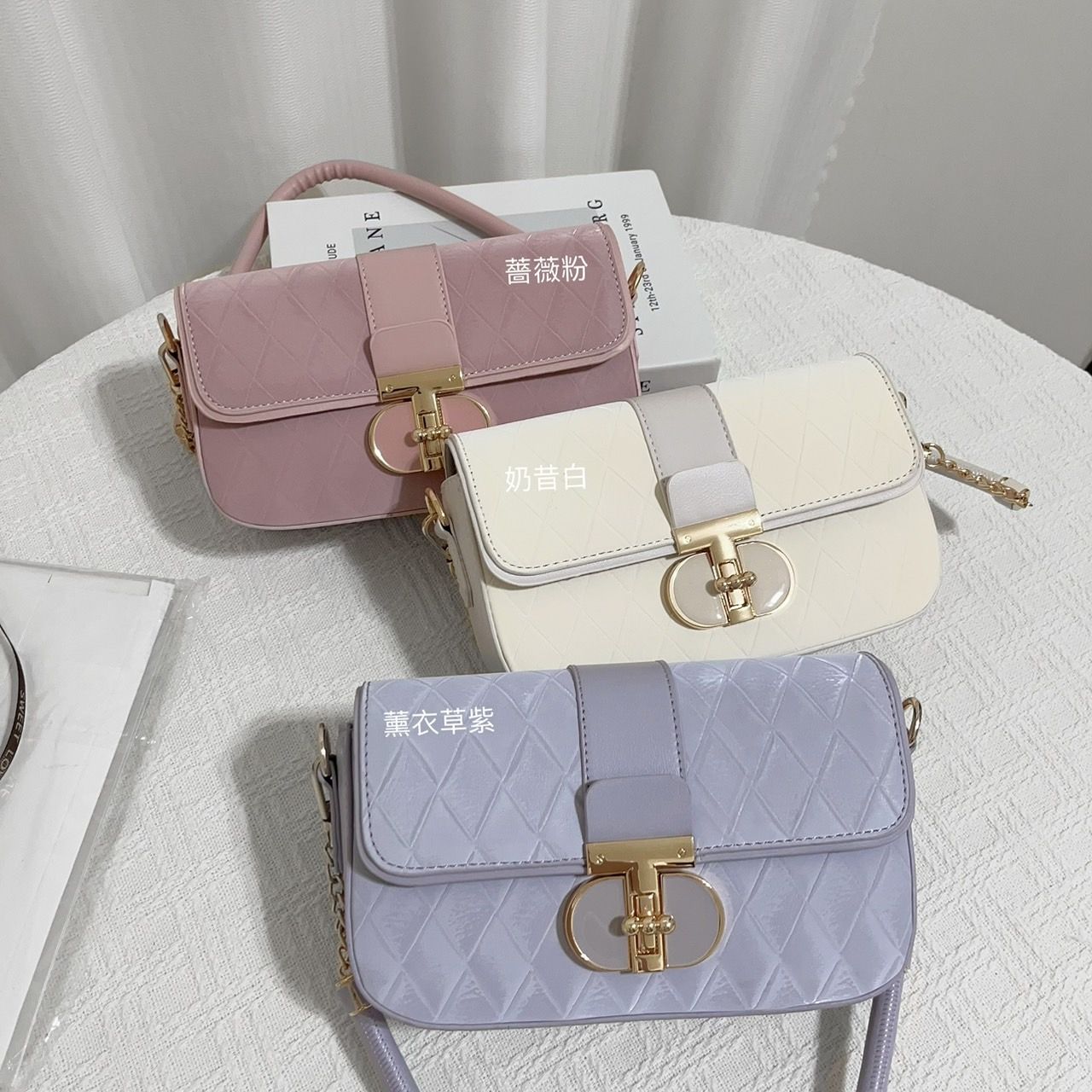 廠商最新款✨法式浪漫情懷腋下包✨/實體超美/粉紫霧面絲絨感/腋下包/可斜背/夏季最新款/立體感/附長背帶/柔和浪漫