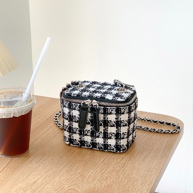 氣質小香風✨ 毛呢小香風盒子包 ✨毛呢包包/秋冬包包/小香包/側背包/肩背包/女包/單肩包/毛料包包/平價女包/格紋包包