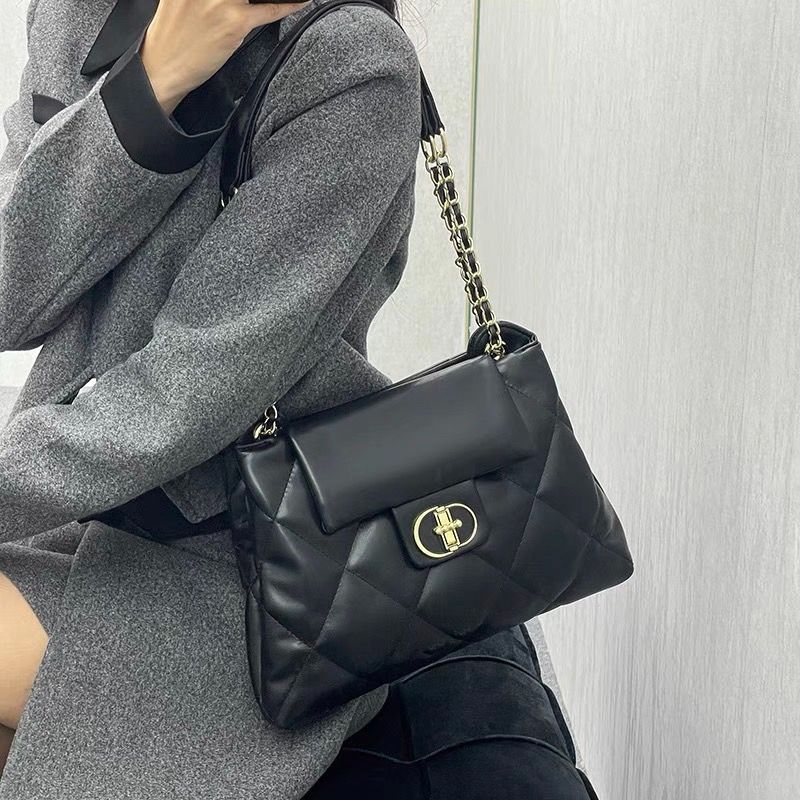 大空間✨柏拉圖晚宴包✨黑色包包/成熟包包/鎖扣包/時尚女包/手提包/肩背包/單肩包/斜背包/女包/大包包