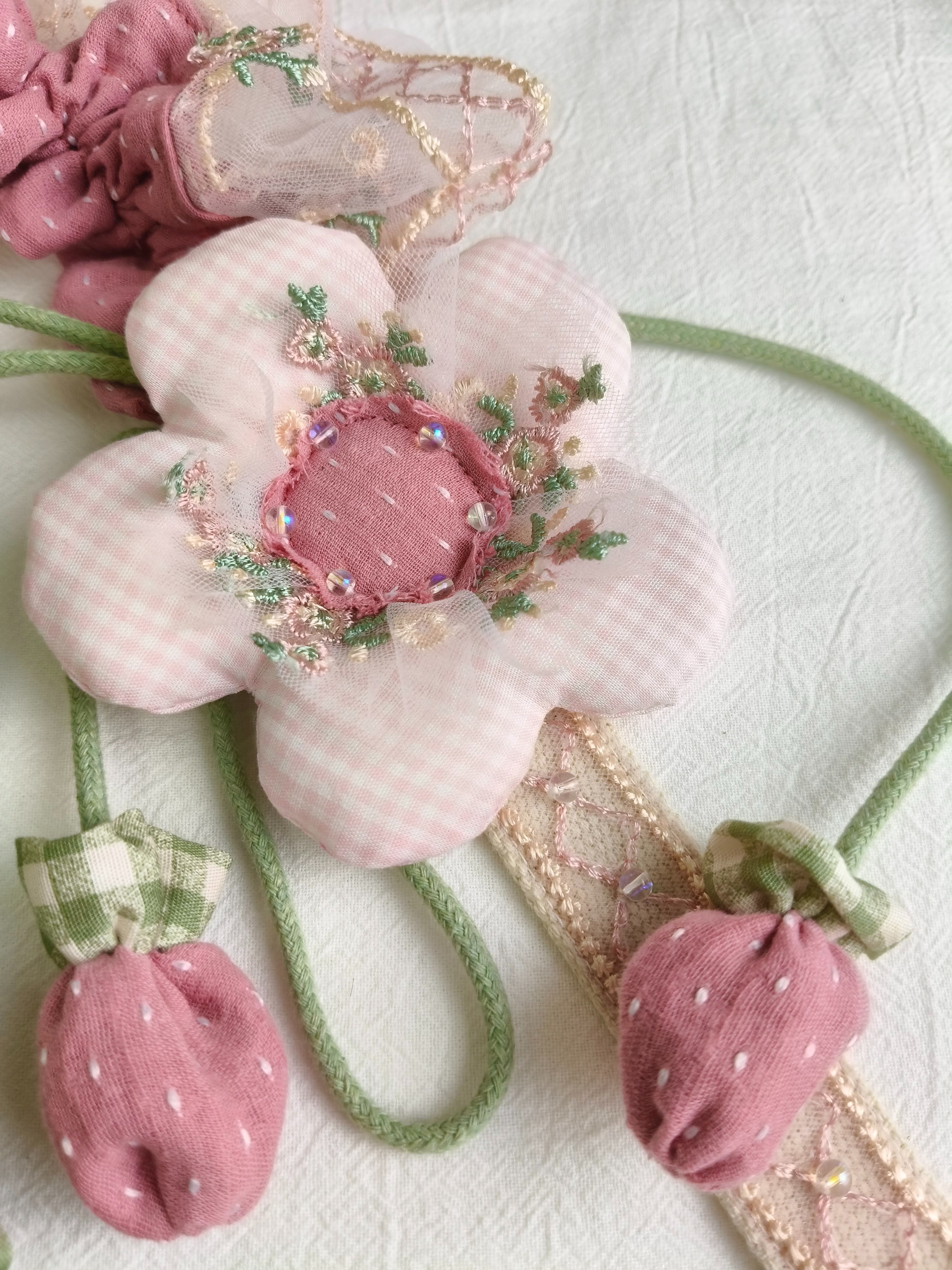 務必看商品內文!未選擇或備註背帶長度會取消訂單/草莓手機背帶third預計3/30前寄出