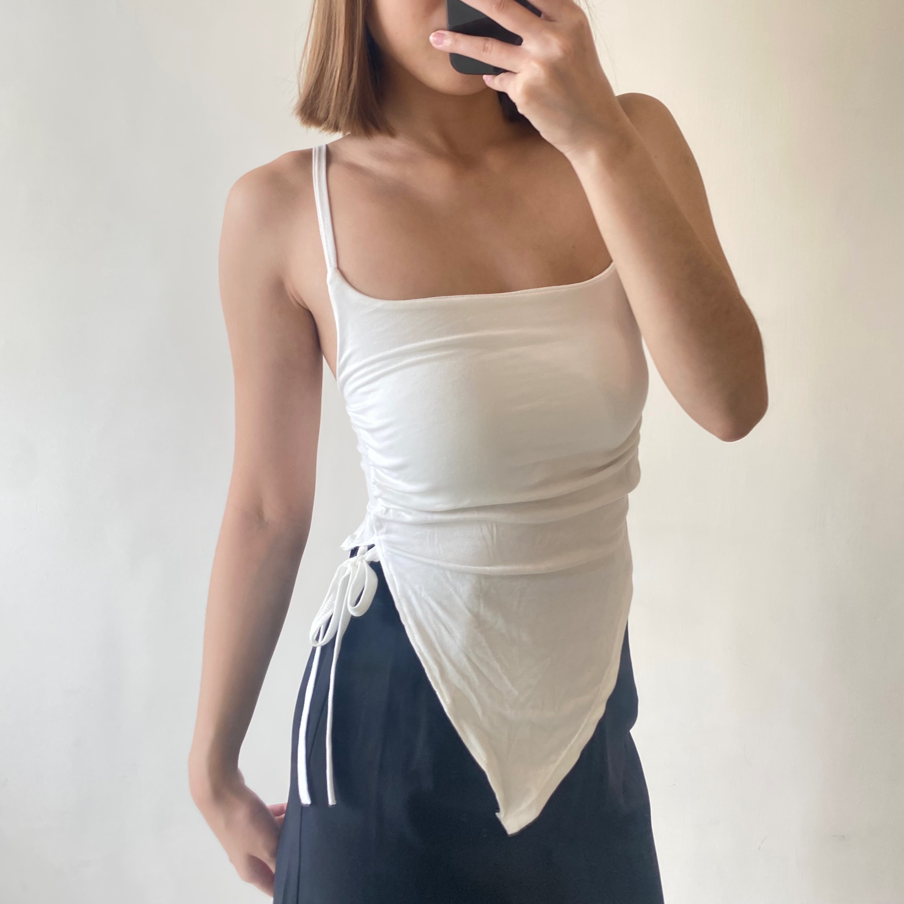 造型側開衩抓皺不規則細肩背心Bra *5色