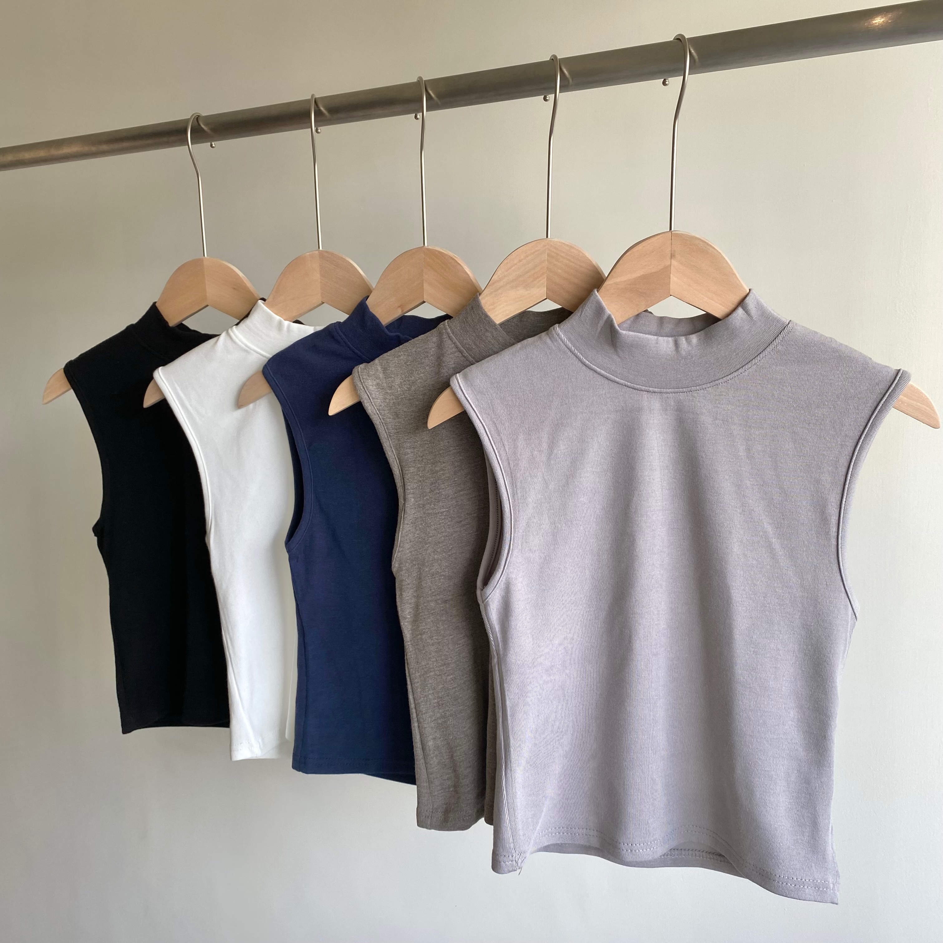 （現貨）微立領超彈力棉料背心 *5色 微高領 小立領