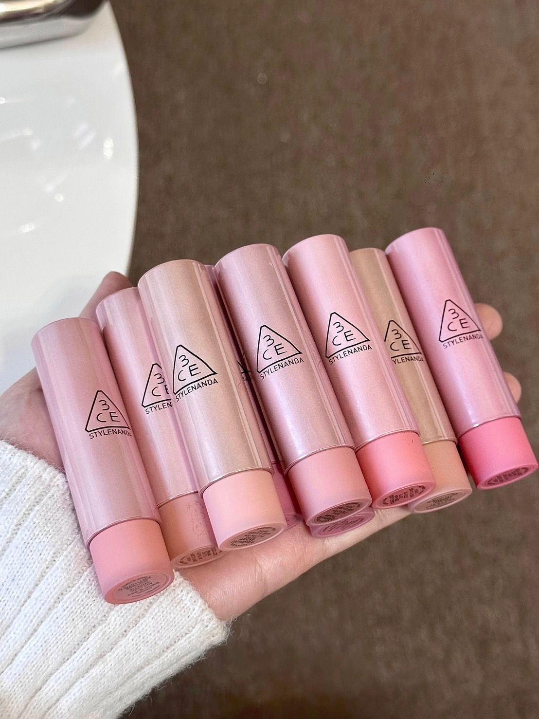 ＜預購＞3CE GLAZY LIP GLOW水潤保濕有色護唇膏