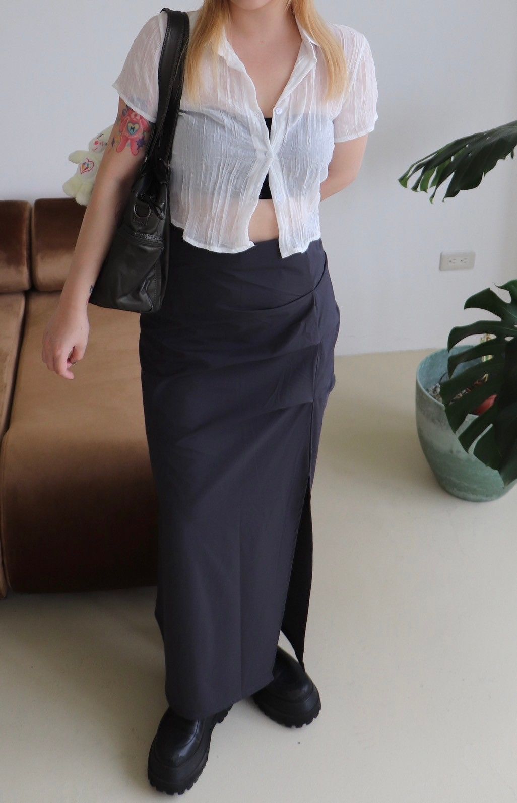 𝑶𝑱𝑰𝑮 韓系抓皺修身側開衩西裝長裙 西裝裙 開衩 顯瘦 高腰