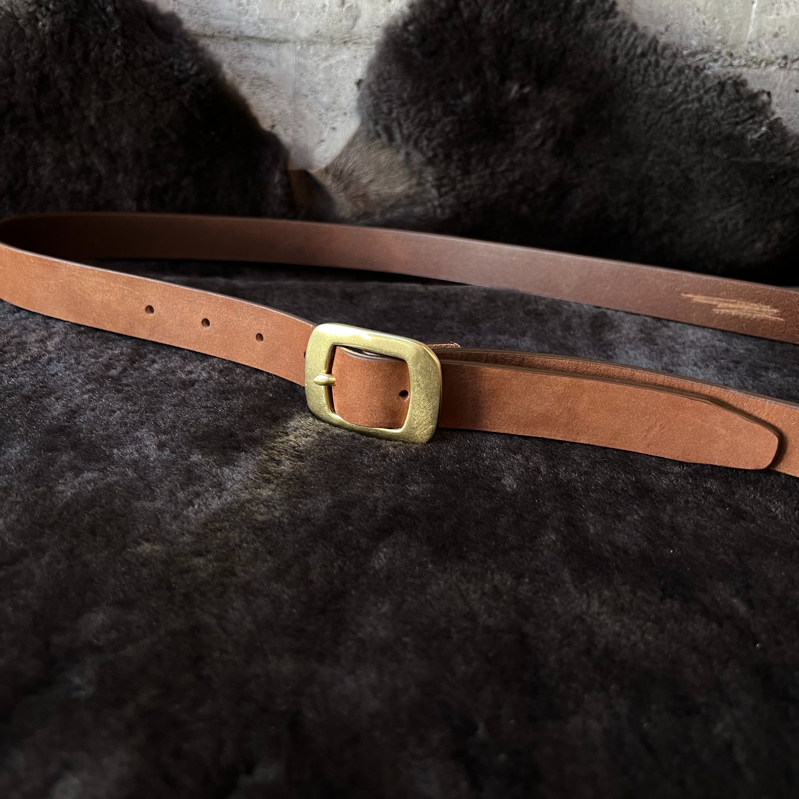 2.5cm寬皮帶  8.絨面咖