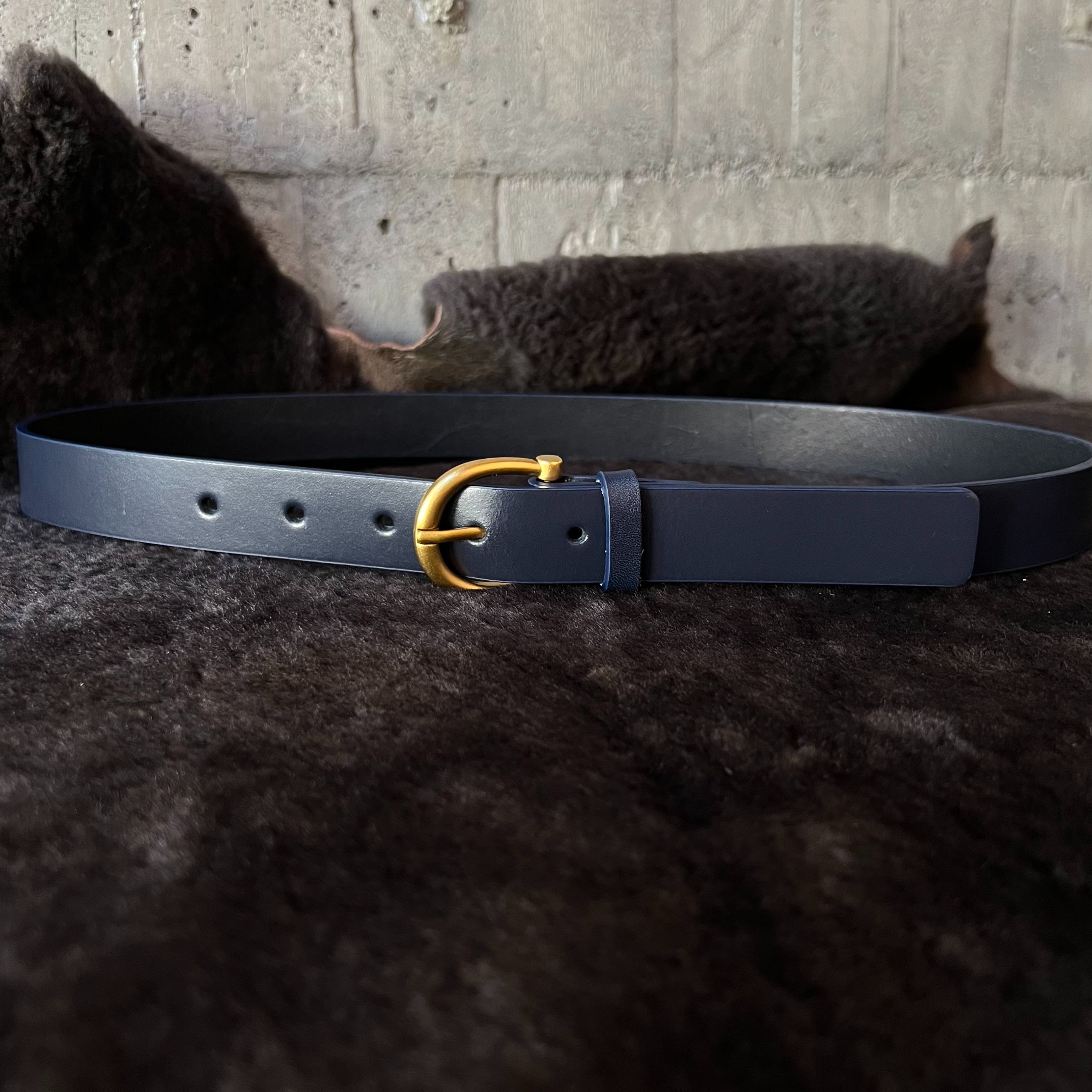 2.5cm寬皮帶  17.亮面藍