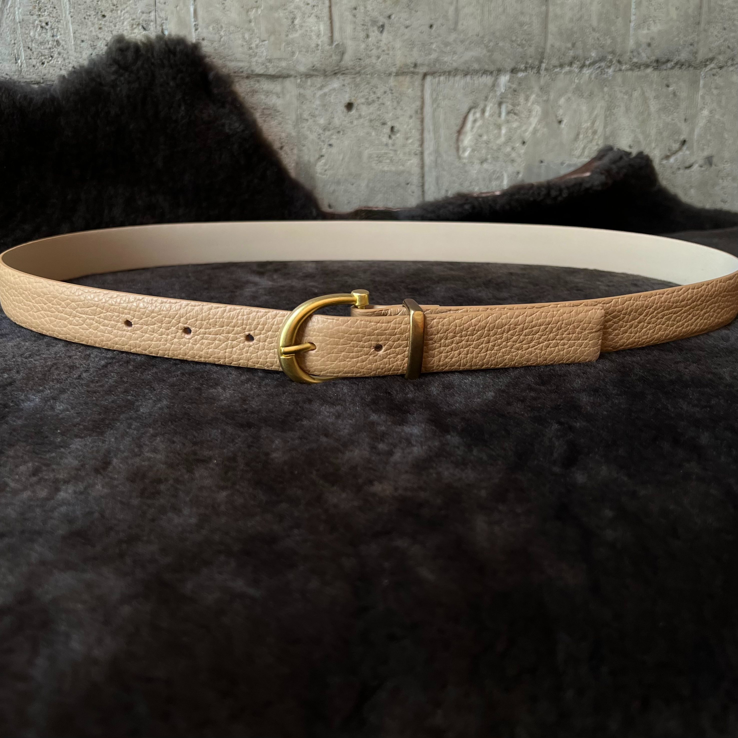 2.5cm寬皮帶  31.荔枝奶茶